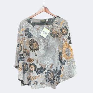 Bob Mackie gray floral top with fanning style cape look top medium new